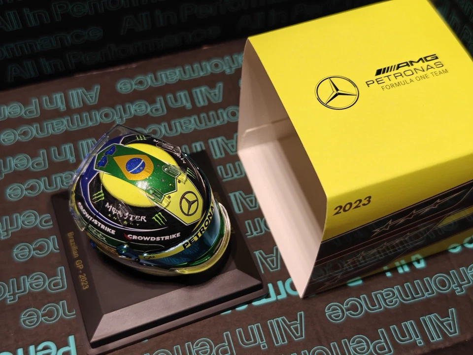 Spark 1/5 casque Hamilton Brazilian GP 2023 numeroté - Photo 4/4