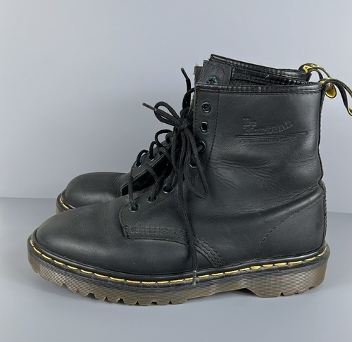 Dr. Martens Black Leather Combat Boots 90's England Womens Size UK 7 US 9 NICE - Picture 6 of 16