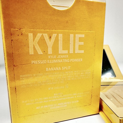 Kylie Cosmetics Pressed Illuminating Powder Banana Split - Picture 2 of 4