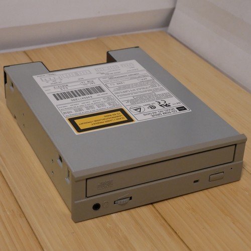 NOS Toshiba XM-5401B 5.25 in. SCSI 4x CD-ROM Drive - Tested & Working - 第 1/7 張圖片