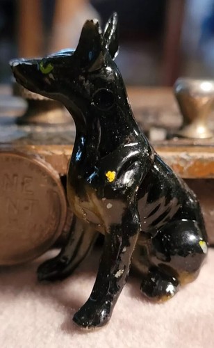 Vintage SCHWARZER DOBERMANN? WELPE HUND Kunststoff Figur - Bild 6 von 7