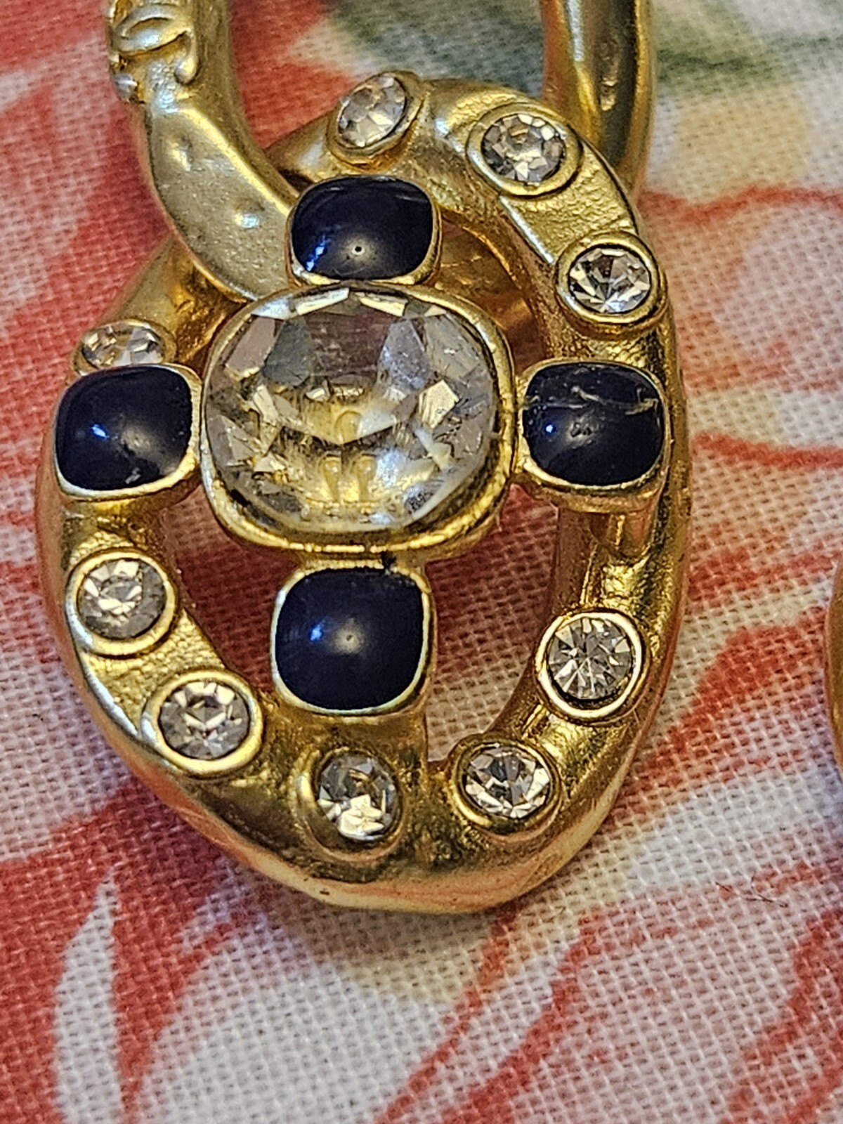 Picture 4 of 19