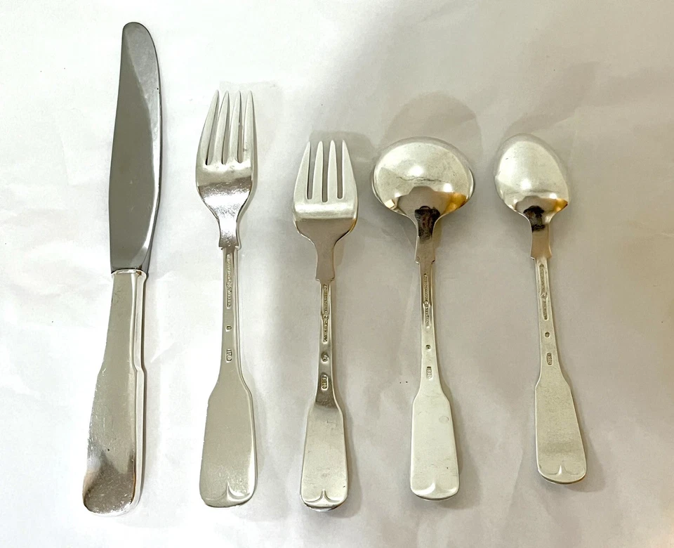 ONE International Silver Co. 1810 cubiertos 1 lugar juego 5 piezas esterlina Foto 2 de 4