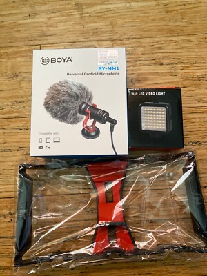 DSLR Microphone BOYA BY-MM1 Cardioid With Video light and grip for phone