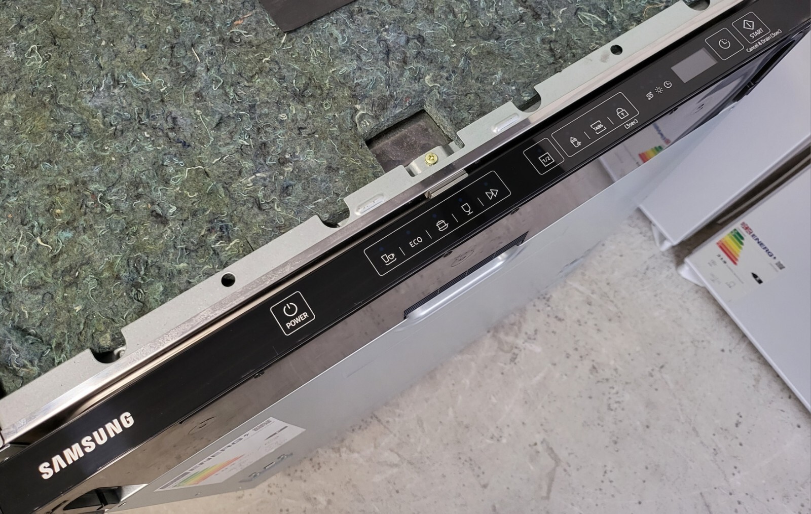 SAMSUNG DW60M5050BB Fullsize Integrated Dishwasher, RRP £549 eBay