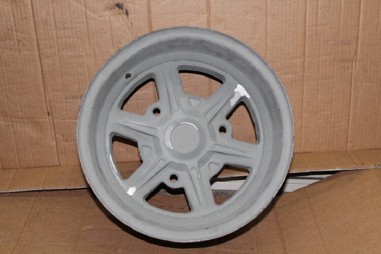 Jantes Renault 8 d’occasion Plus que 3 à 75