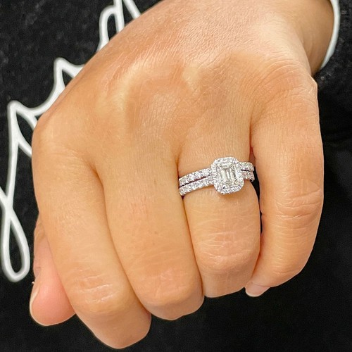 14k white gold emerald cut moissanite diamond engagement ring and band halo 2.00 - 第 3/12 張圖片