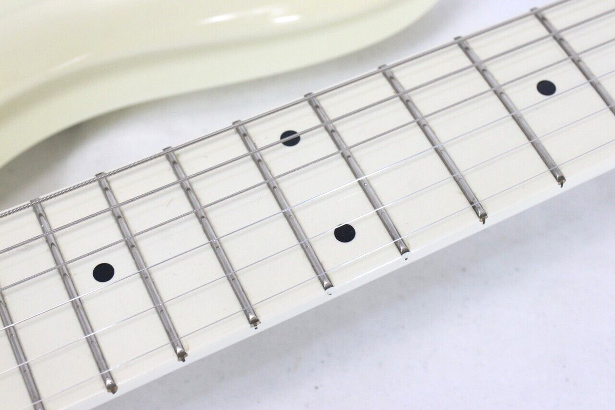EDWARDS ES-100PR LUNA SEA SUGIZO Model White Electric Guitar EDWARDS ES-100PR LUNA SEA SUGIZO Model White Electric Guitar