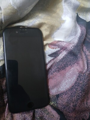 Apple iPhone 7 - 32 GB - Black (Unlocked)