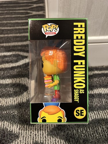 SDCC STICKER 2023 CAMP FUNDAYS SCOOBY DOO FREDDY AS SHAGGY 750 PCS BLACKLIGHT - Picture 4 of 7
