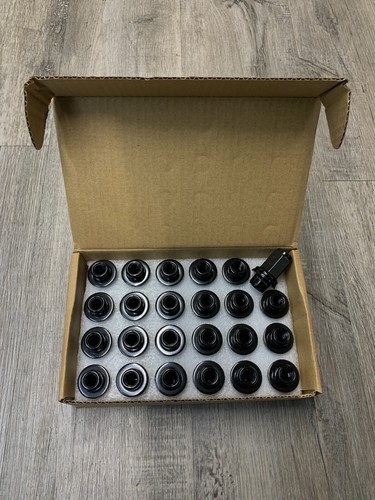 24PCs BLACK TOYOTA 4RUNNER TACOMA CRUISER FACTORY MAG SEAT LUG NUT M12x1.5 - Bild 1 von 2
