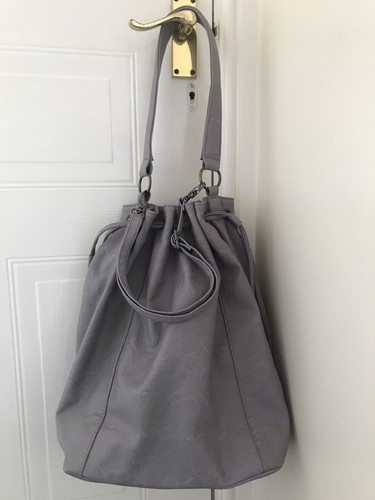 New ASOS - Lilac Leather Bag with Square Front Pocket. Cross & Shoulder Straps - Picture 3 of 6