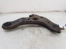 Triangle de suspension Toyota AVENSIS
