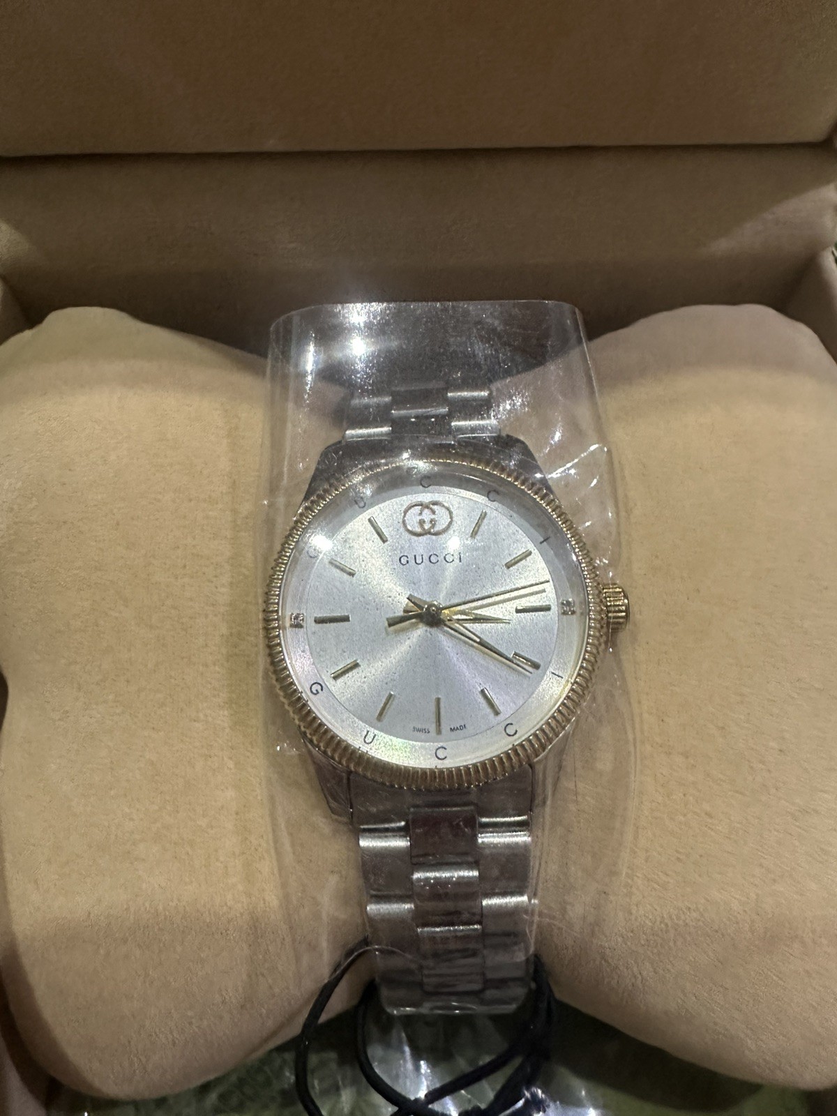 womens gucci watch silver & gold