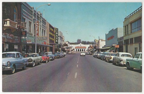 Oroville de 1950, California - Main Street, escaparates, autos antiguos, condado de Butte