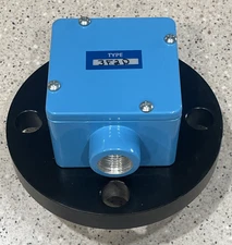 WARRICK CONTROLS TYPE 3F2D ELECTRODE FITTING SENSOR , GEMS SENSOR, *NEW*