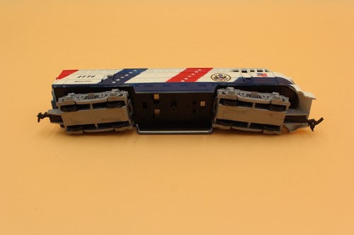 924092 Bicentennial 1776 Dummy Diesel Locomotive no box Very nice - Picture 12 of 12