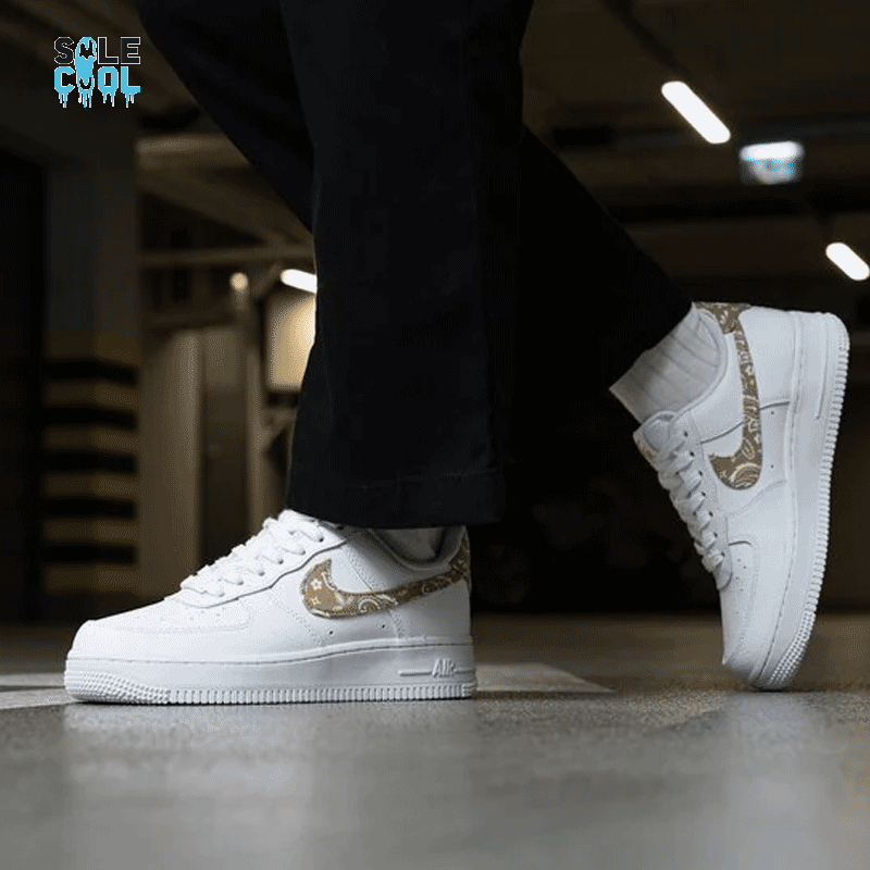 NIKE Women Air Force '07 ESS White Barely White DJ9942-101 | eBay