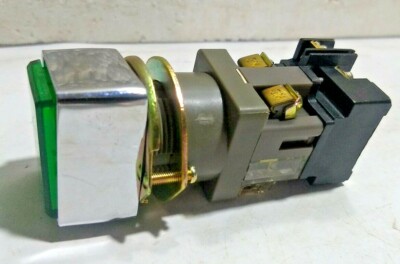 ILL Push Button RH 0100-1502-04 Gould T1M
