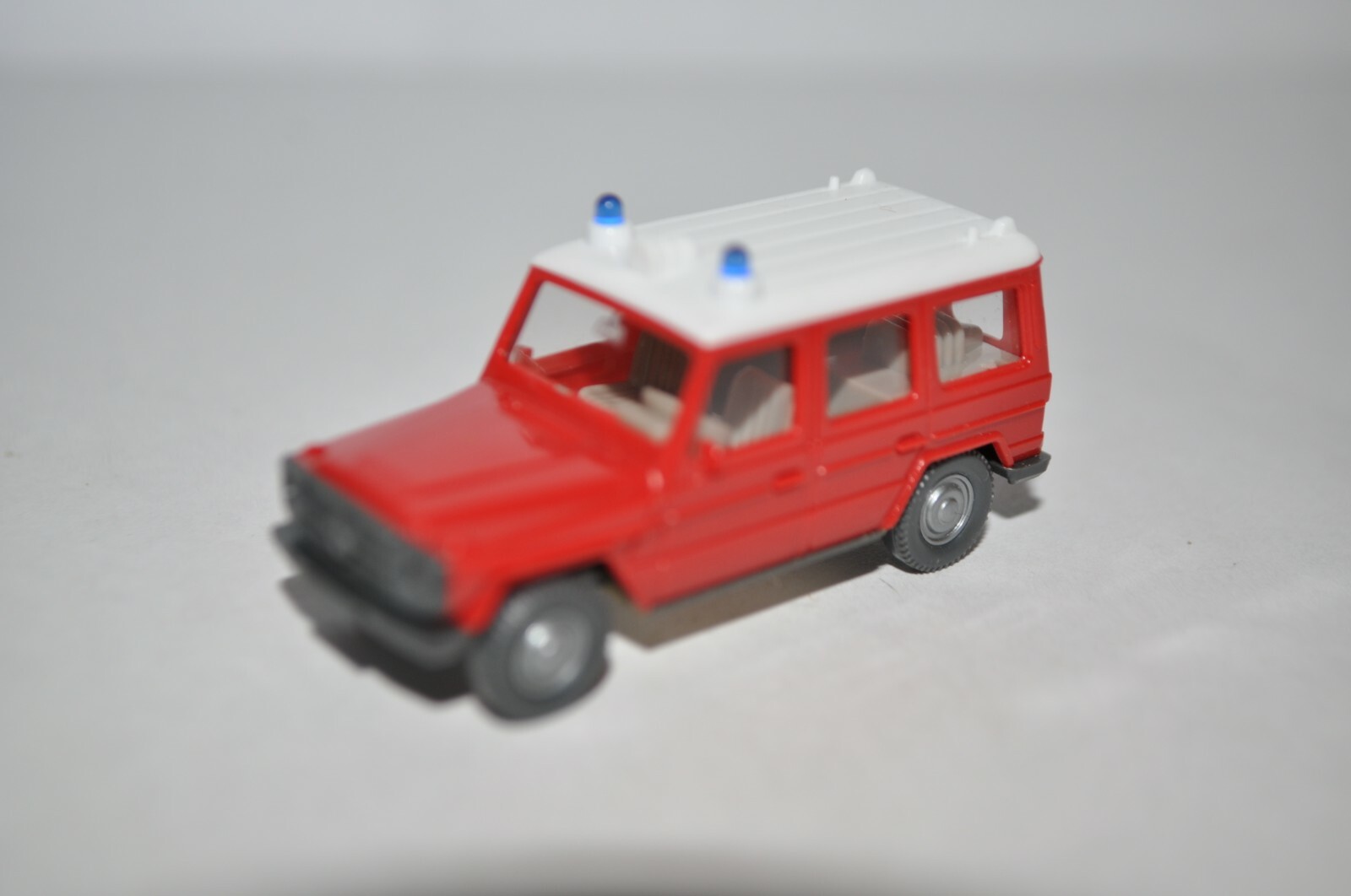 Picture 4 of 6
