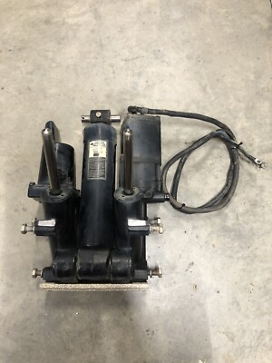 TWIN MARINER-30SR 模型 Mercury Mariner 3 Wire Power Tilt Trim Assembly 818186A6