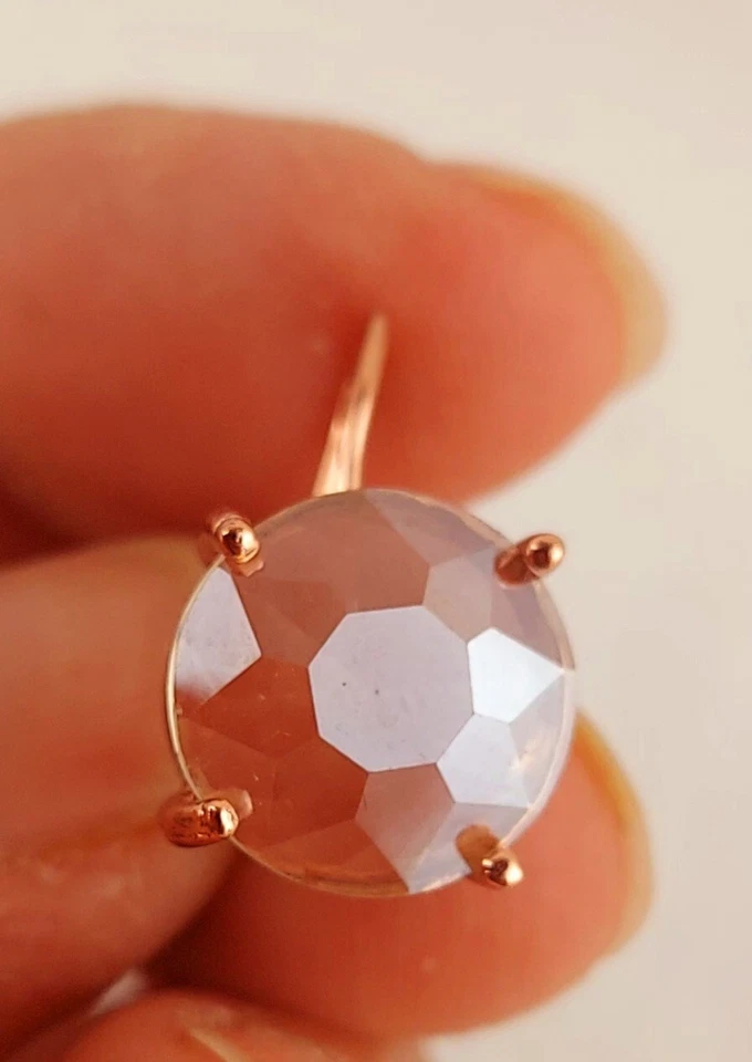 Pendientes de gancho Jessica Simpson acabado tono oro rosa circonita cúbica Foto 2 de 4