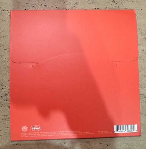 143 (Party Pack Fan Box) + CD - Katy Perry - Picture 2 of 4