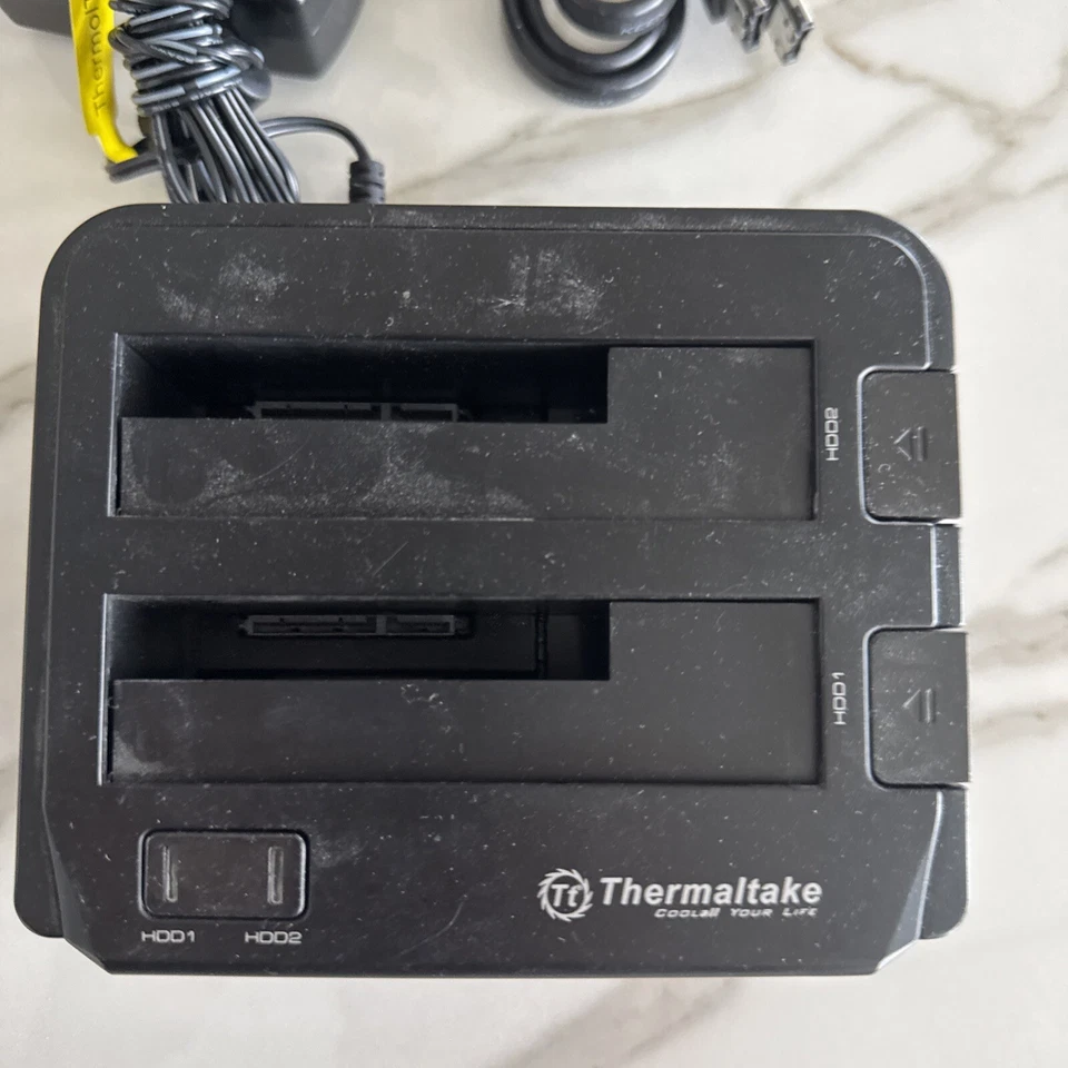 Thermaltake BlacX SATA Disco Duro, eSATA y Estación de Acoplamiento USB Foto 3 de 4