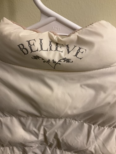 Disney Store Tinker Bell gesteppte gefütterte Weste cremefarben Damengröße Large durchgehender Reißverschluss - Bild 11 von 17