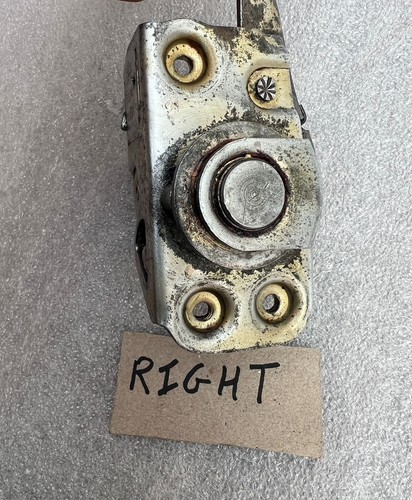 Classic Fiat 500 Right Door Lock Mechanism Used - Picture 3 of 3