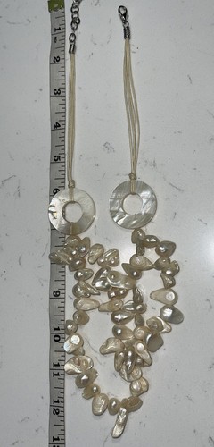 Freshwater Ivory Baroque Pearls And Abalone Shell Necklace 22” - Picture 10 of 10