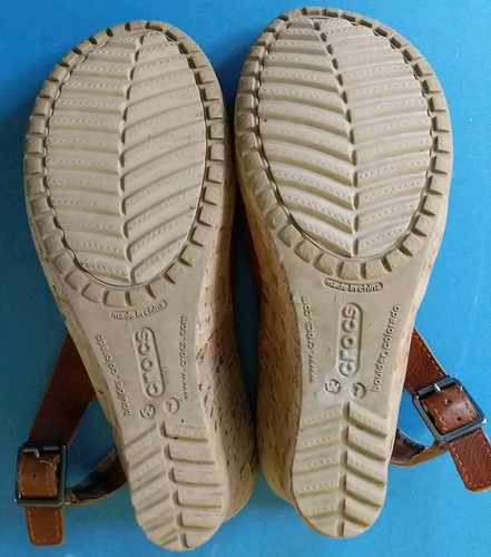 Crocs Women's Size 7 A Leigh Brown Wedge Heel Slingback Sandals W - Picture 8 of 9