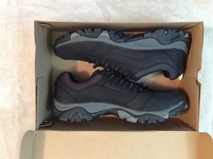 moab adventure stretch shoes