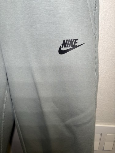 Nike Tech Fleece Joggers Boys Size Large 14/16 - Picture 5 of 9