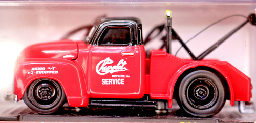 Versand am selben Tag Chevrolet 3100 Tow Truck 1953 Detroit Michigan 1/64 1/2 Ton