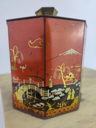 Vintage Peek Frean Biscuit Tin Tea Caddy Octagonal Tin with Oriental Design - Picture 4 of 11