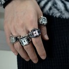 Foto 11 di 53