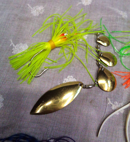 Lotto/7 esche da pesca vintage SPINNER BAIT Strike King & BABE WINKELMAN'S FUZZ-E-GRUB - Foto 6 di 11