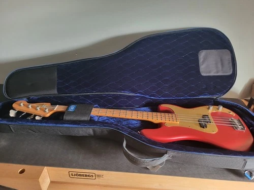 Squier 40th Anniversary Vintage Edition P-Bass w/ Reunion Blues Continental Bag - product listing photo