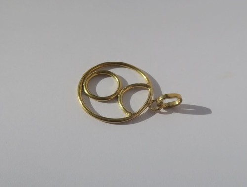 Grand pendentif médaille zodiaque Taureau or jaune 18 carats Ø 2,2 cm - Picture 3 of 8