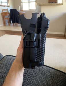 Blackhawk-Serfa-Sig-226-Light-Bearing-Holster-Right-Sided