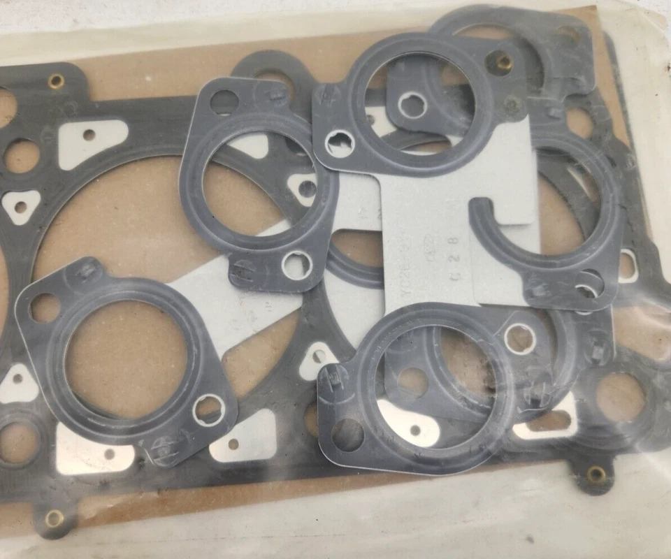 Kit de cambio de cabeza Ford Racing M-6067-D46 para Ford Mustang 1996-2004 Foto 2 de 4