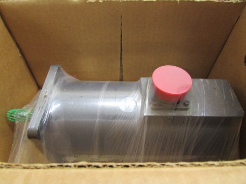 NEW! Brand New Baldor D.C. Servomotor MTE-4050-BLBCE - Picture 2 of 5