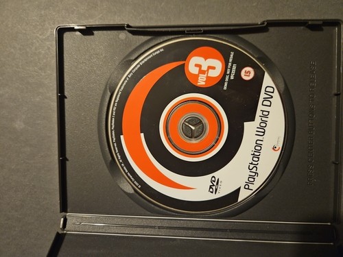 Sony PlayStation 2 - PlayStation World DVD - February 2001 Vol. 3 Silent Hill - Picture 3 of 4
