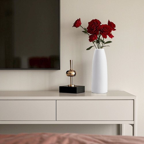 20cm Tall White Ceramic Flower Vase | Modern Elegant Home Decor Ornament - Picture 58 of 66