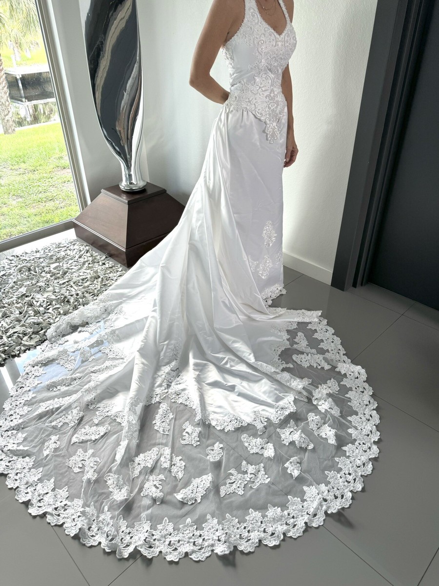 Davids Bridal Michaelangelo White Halter A-Line Wedding Dress Removable  Bustle | eBay