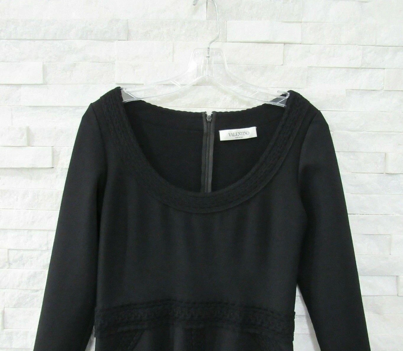 Abito Valentino nero in maglia $3.400 elasticizzato viscosa orlo broccato aderente e svasato L