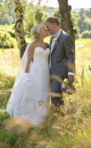 Blue by Enzoani Dayton Wedding Dress 12 Lace Tulle Ivory Romantic Dramatic Train - Picture 7 of 18