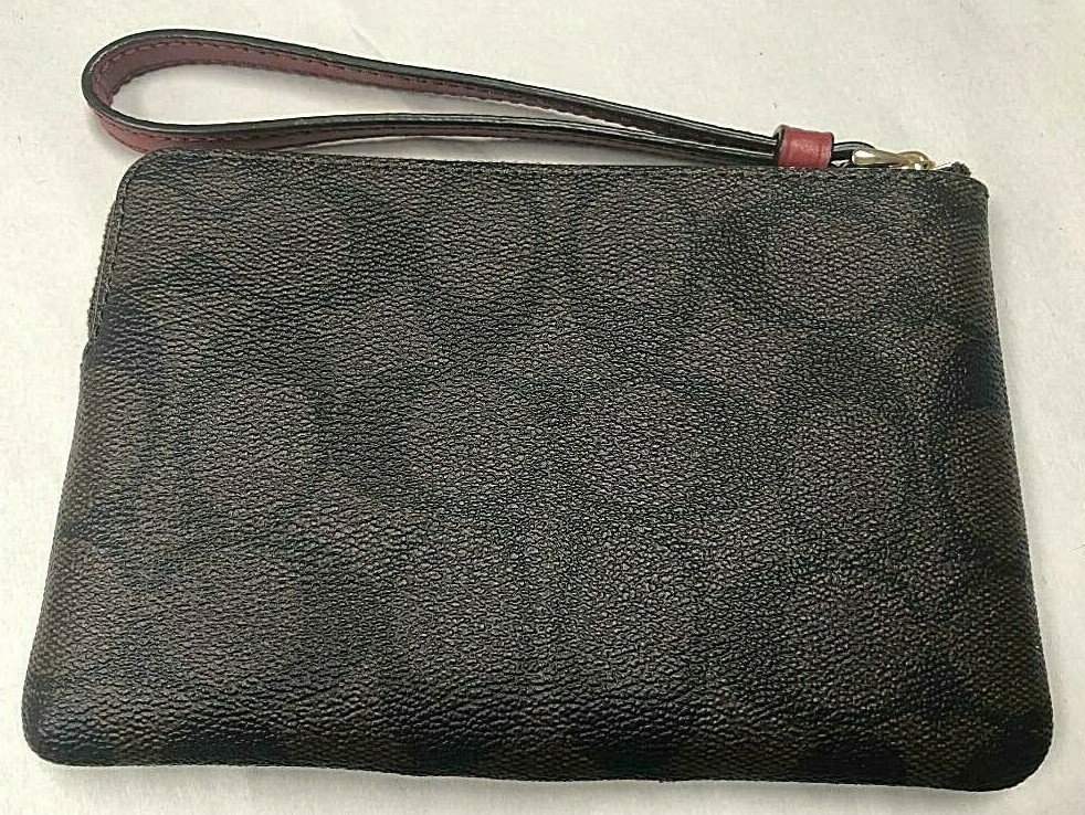 COACH - 専用出品 Coach Signature PVC Leather Corner Zip Wristlet Brown/Red