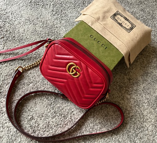 GUCCI GG Marmont mini Camera red leather shoulder crossbody bag